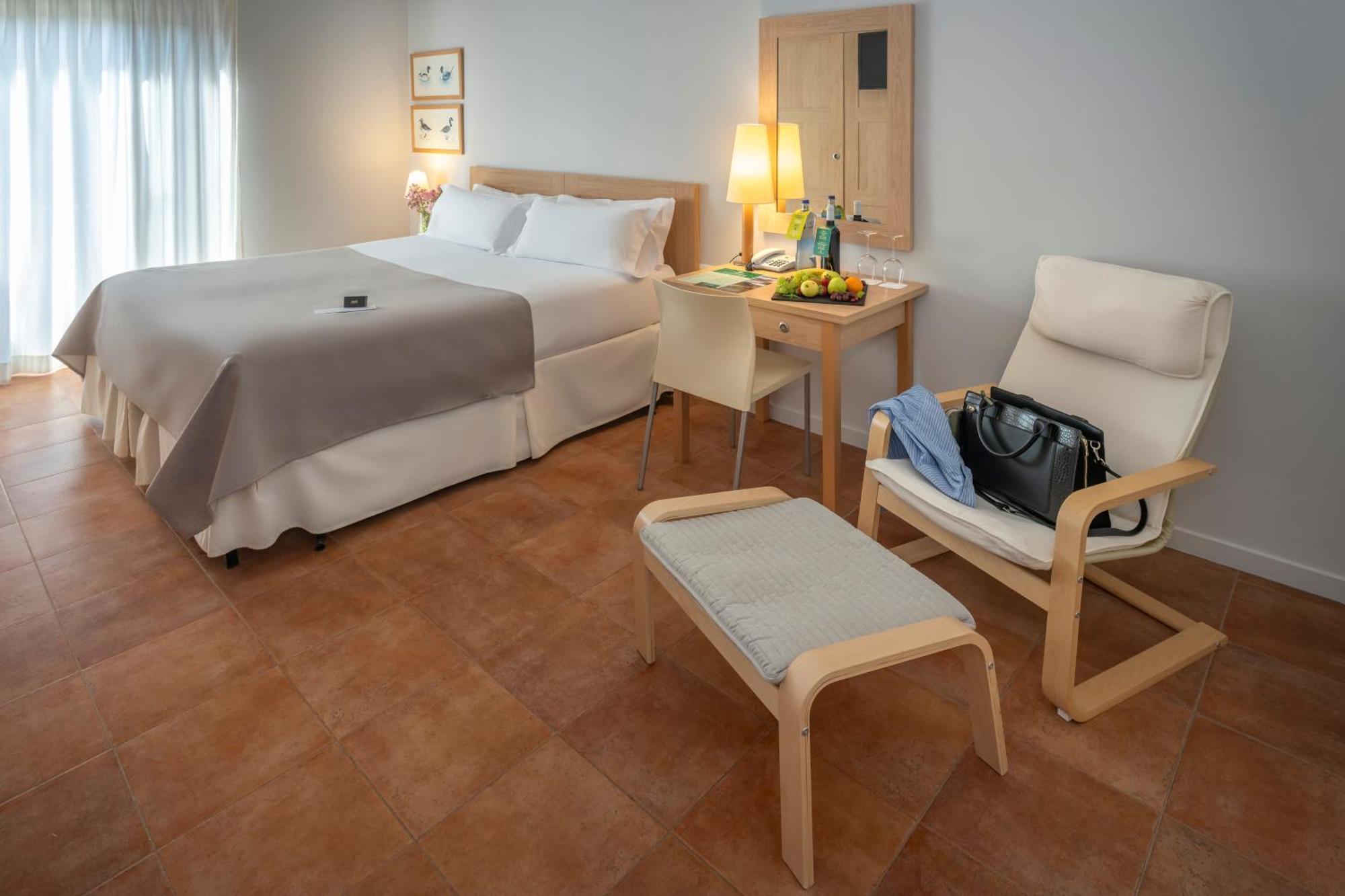 Hotel & Resort Vilar Rural D'Arnes By Serhs Hotels Sant Carles De La Rapita Room photo